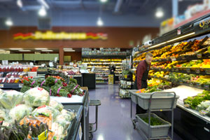 Cortinas a medida para ahorro energético en vitrinas y expositores de frio comercial en supermercados