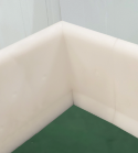ZÓCALO SANITARIO ECONOFROST DE POLIETILENO ESQUINA INTERIOR 150 X 300mm